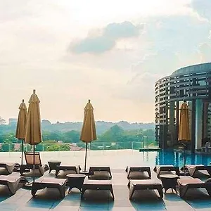 Hotel Momentus Alexandra 