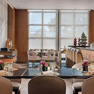 Hotel Dusit Thani