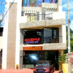 ホテル Big Apple & Bar