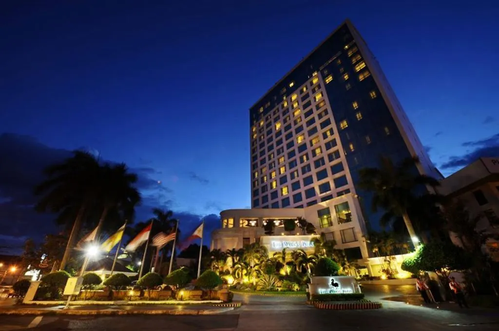 מלון Marco Polo Davao City
